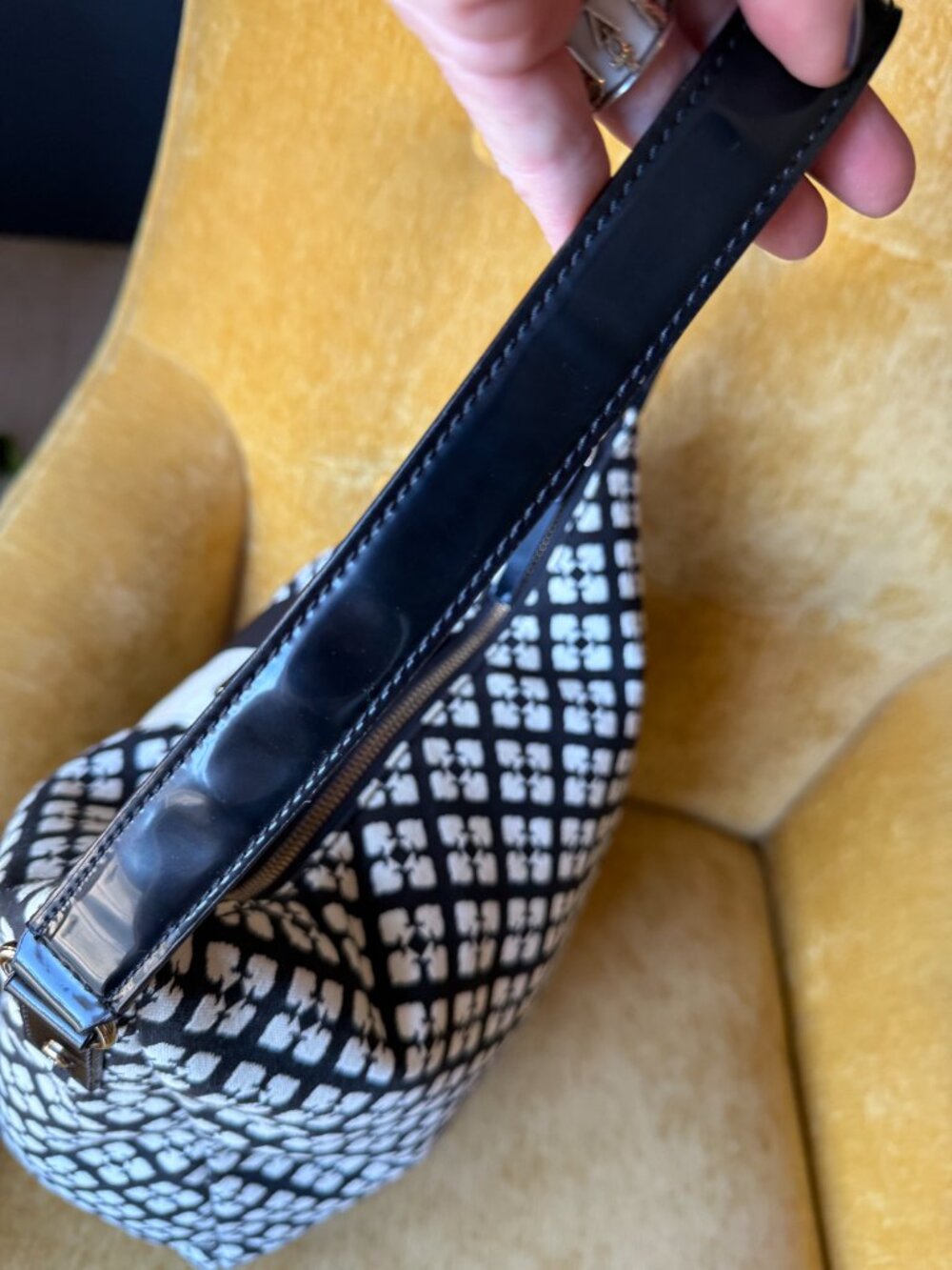 KATE SPADE Classic Pattern NOEL Shoulder Purse - Picture 2 of 12